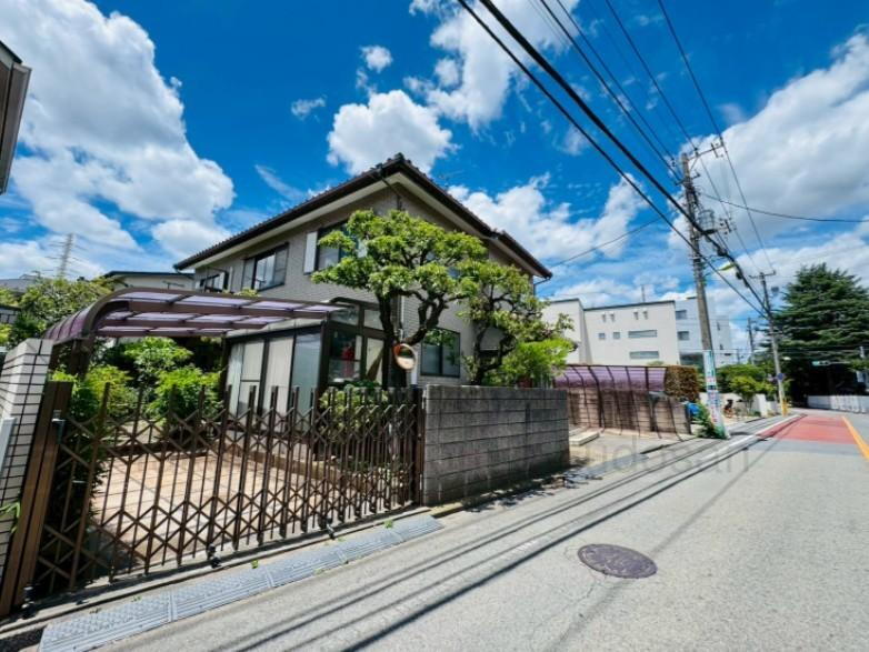 東京都世田谷区成城８ 19000万円