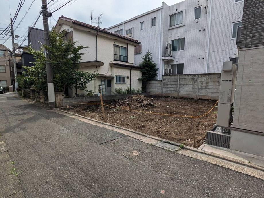 東京都目黒区上目黒５ 16500万円
