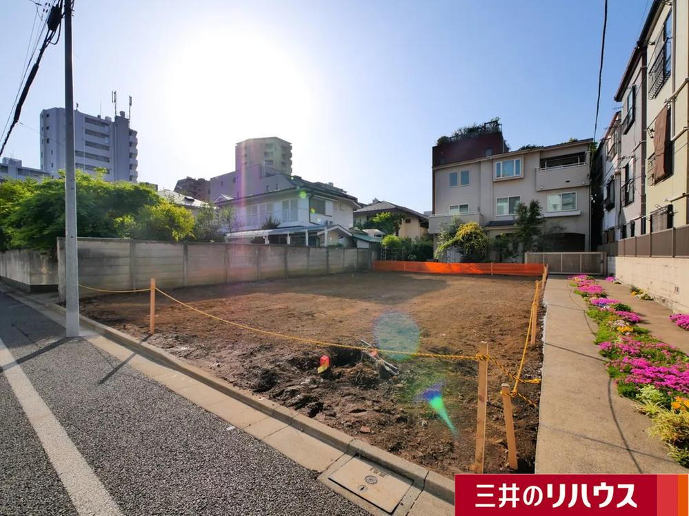 東京都文京区本駒込６ 55000万円