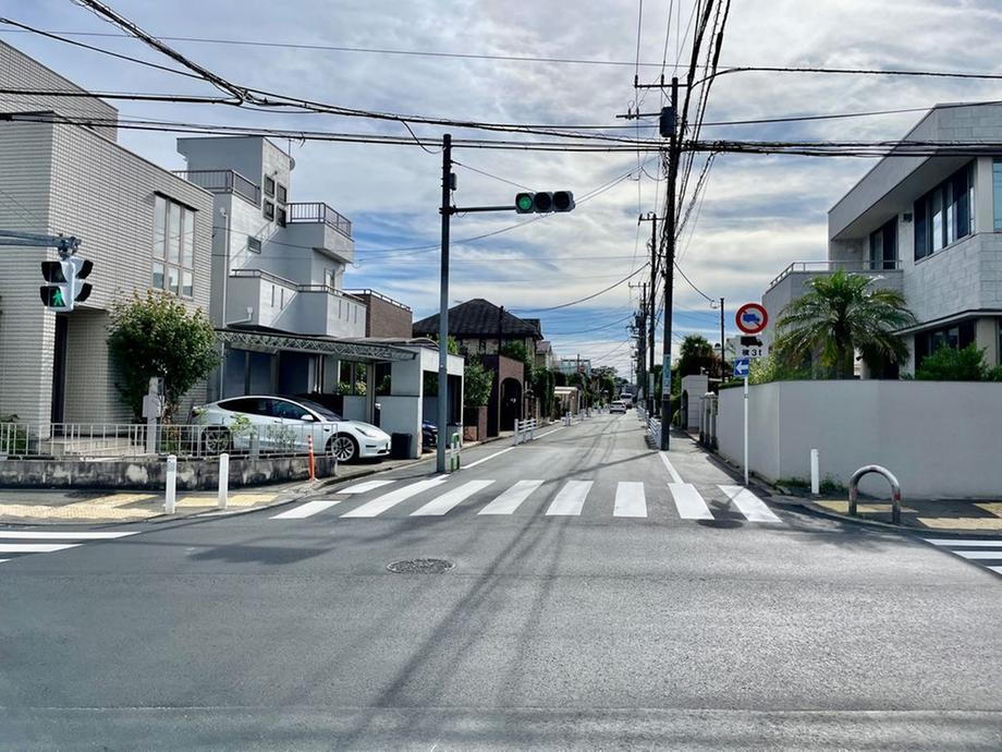 東京都世田谷区成城８ 23500万円