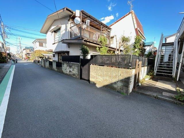 埼玉県草加市氷川町 2499万円