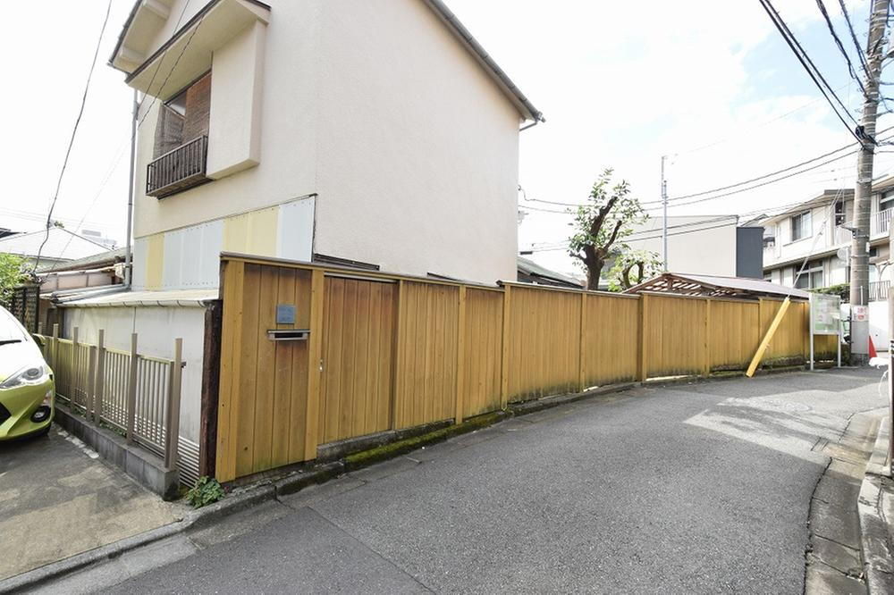 東京都目黒区目黒３ 9300万円