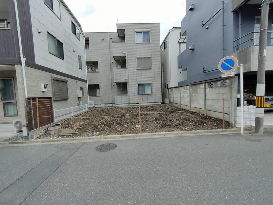 神奈川県横浜市南区共進町３ 土地