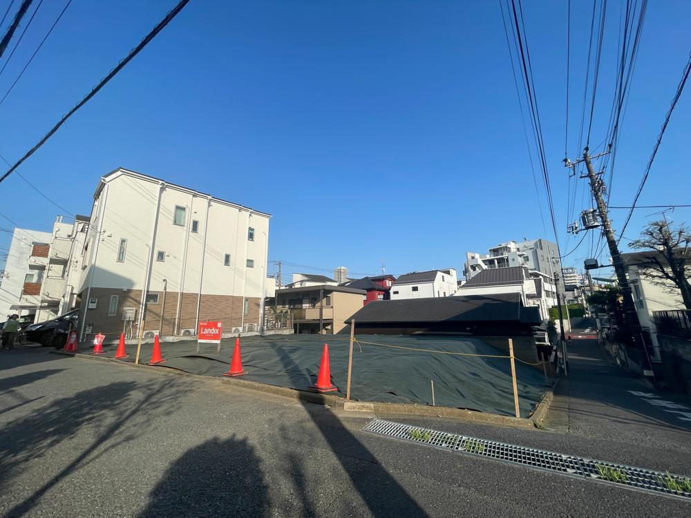 東京都世田谷区弦巻２ 25360万円