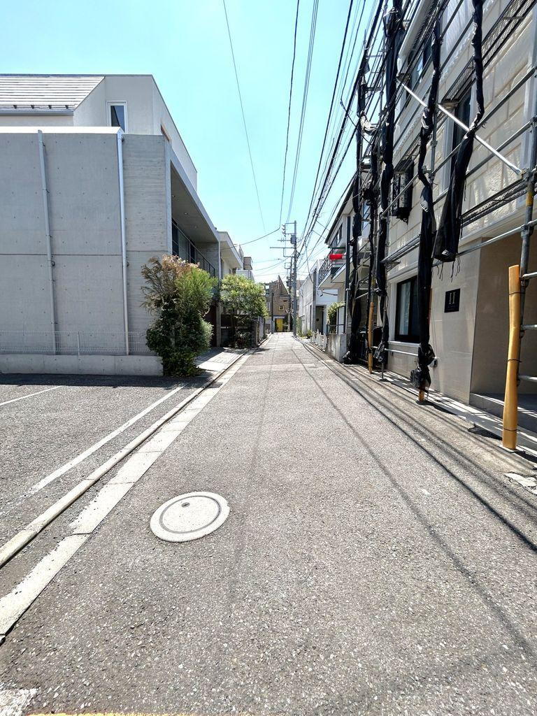 東京都港区南青山４ 39000万円