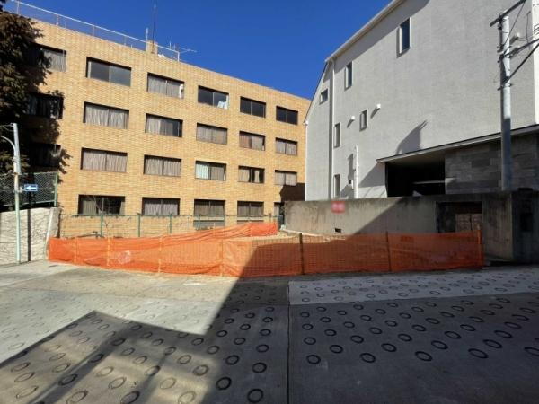 東京都港区西麻布３ 土地