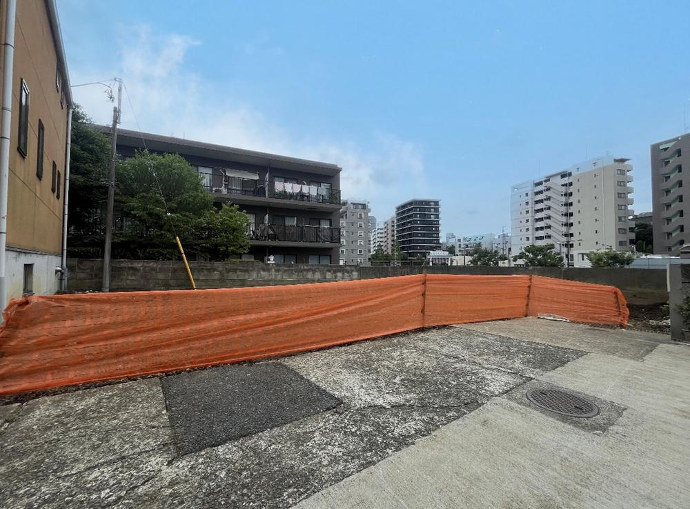東京都渋谷区初台２ 土地