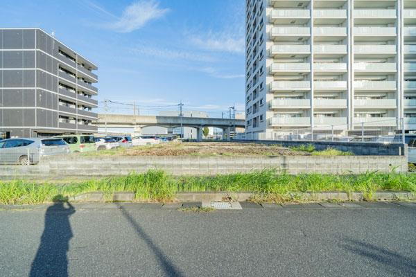 埼玉県三郷市中央１ 24500万円