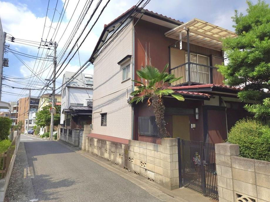 東京都世田谷区弦巻５ 12800万円