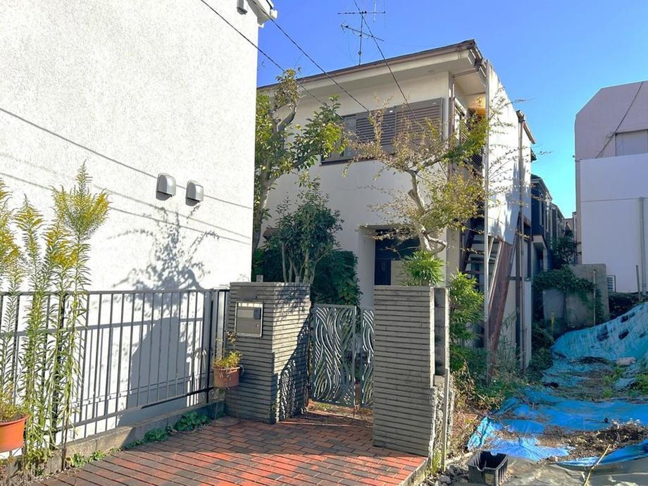 東京都目黒区柿の木坂２ 14300万円