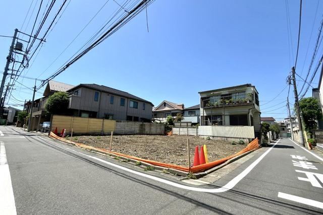 東京都世田谷区駒沢２ 32000万円