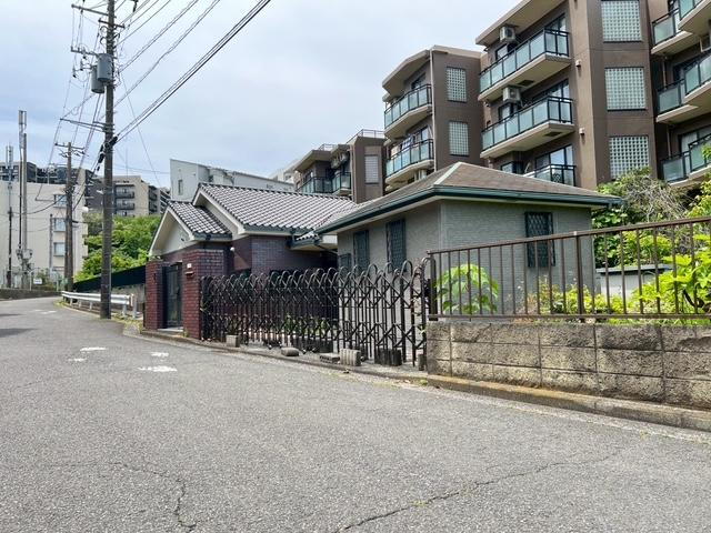 神奈川県横浜市磯子区磯子台 12800万円