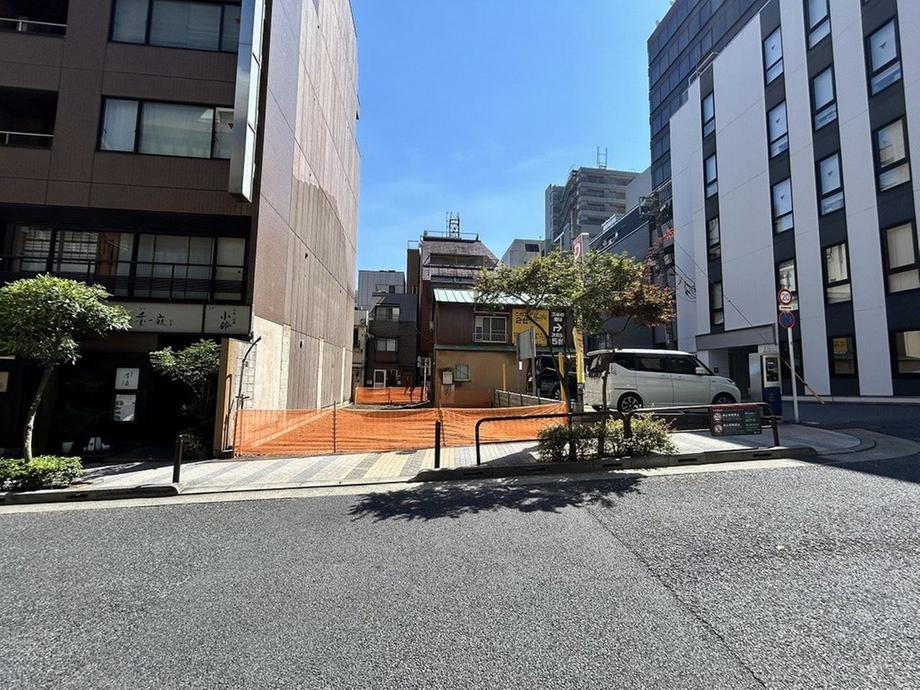 東京都千代田区神田淡路町１ 62000万円