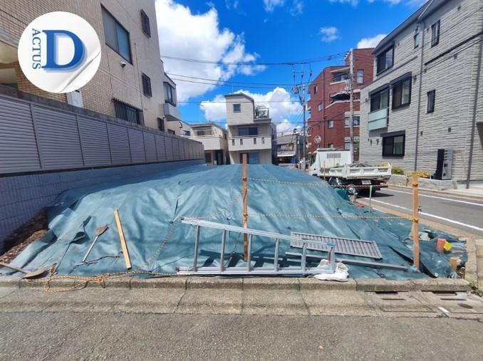 東京都目黒区上目黒４ 28000万円