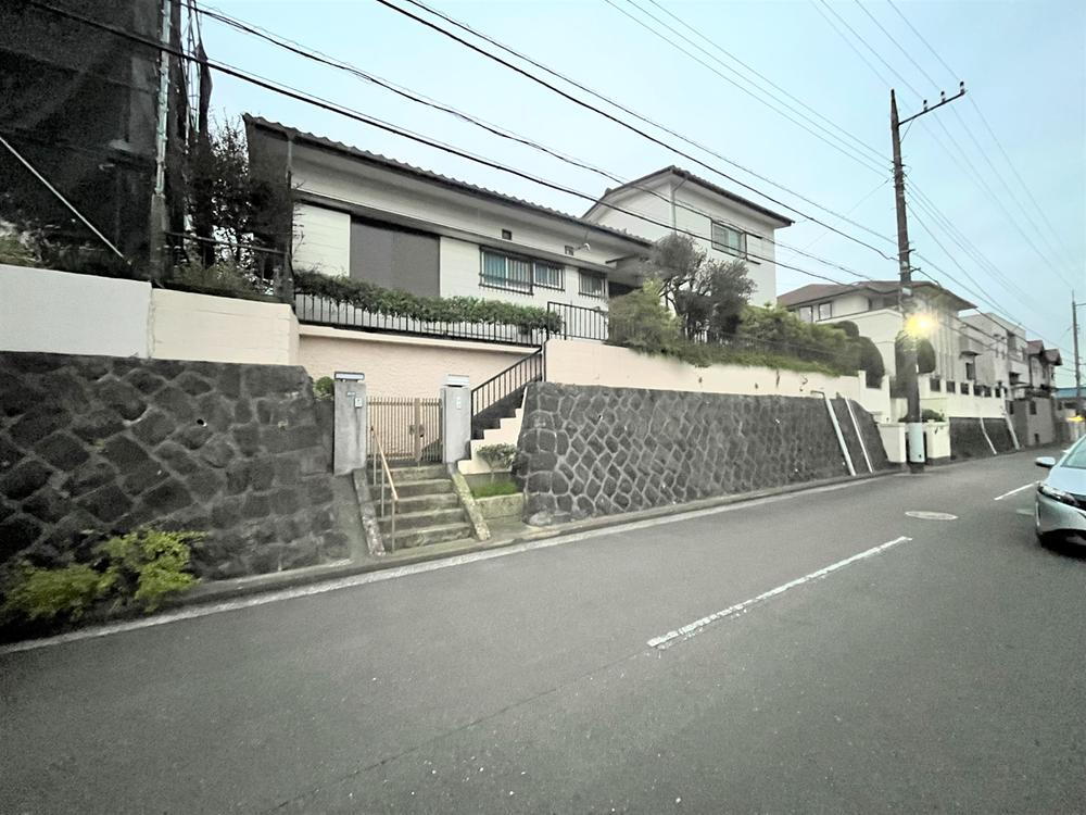 神奈川県横浜市金沢区富岡西７ 4480万円