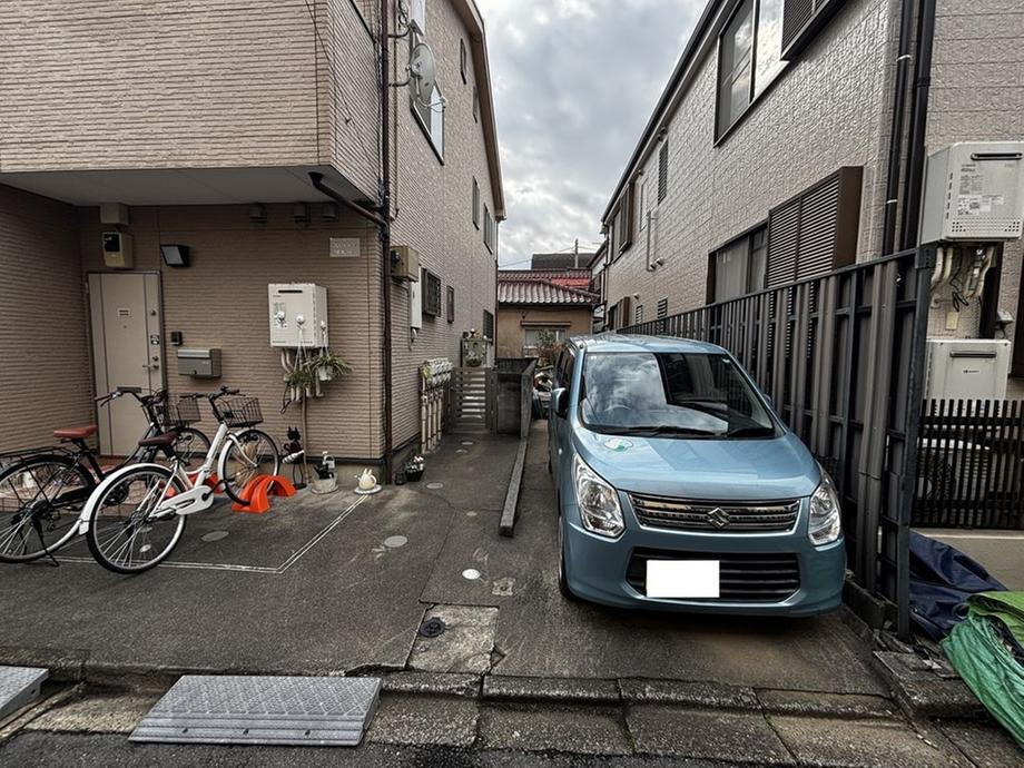 東京都中野区大和町１ 2400万円