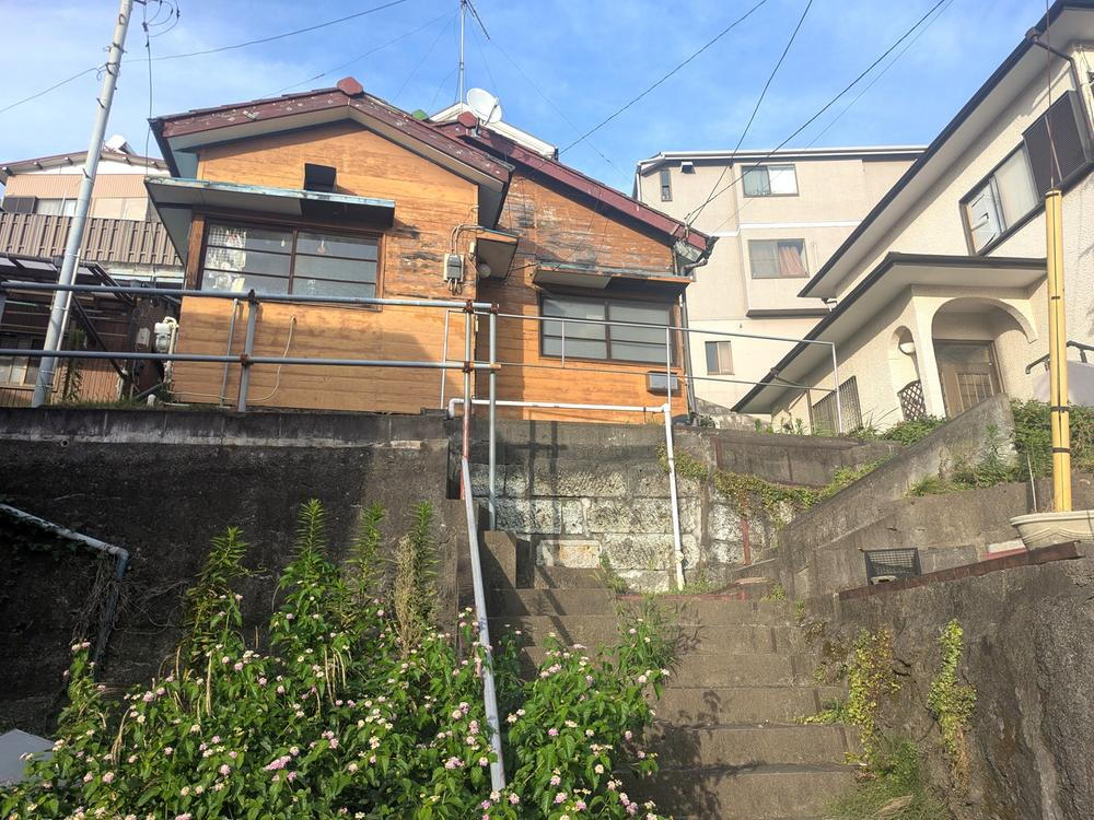 神奈川県横浜市保土ケ谷区初音ケ丘 700万円