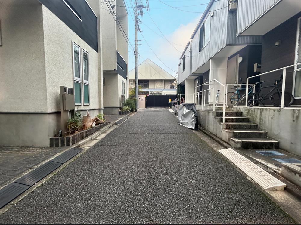 東京都新宿区上落合２ 11150万円