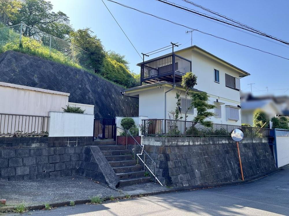 神奈川県秦野市尾尻 1300万円