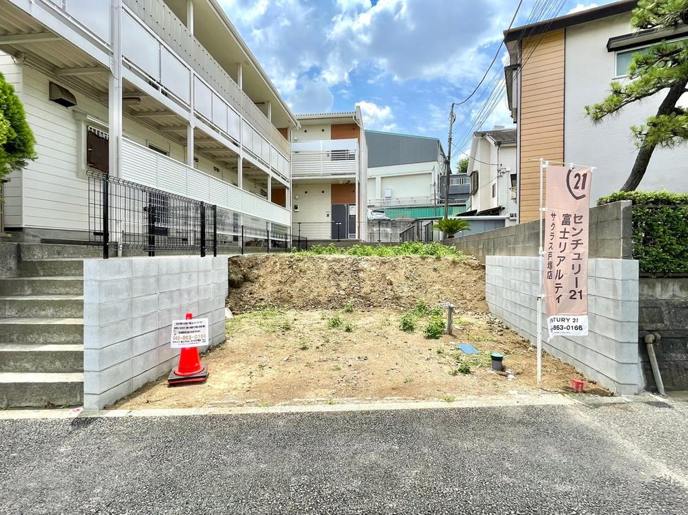 神奈川県横浜市鶴見区上末吉５ 2580万円