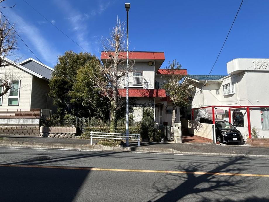 神奈川県横浜市金沢区富岡西６ 4680万円