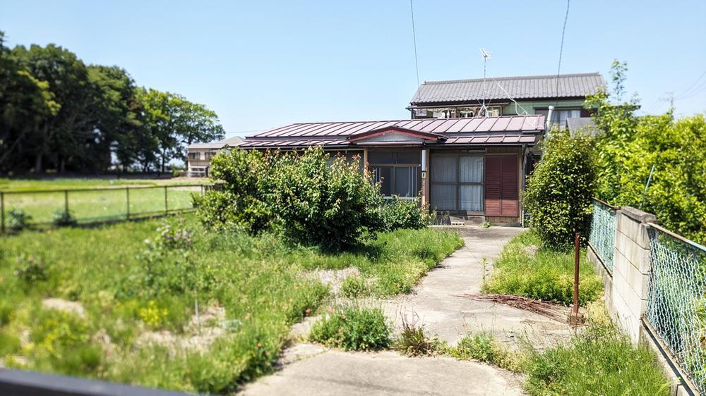 埼玉県越谷市大成町１ 2999万円