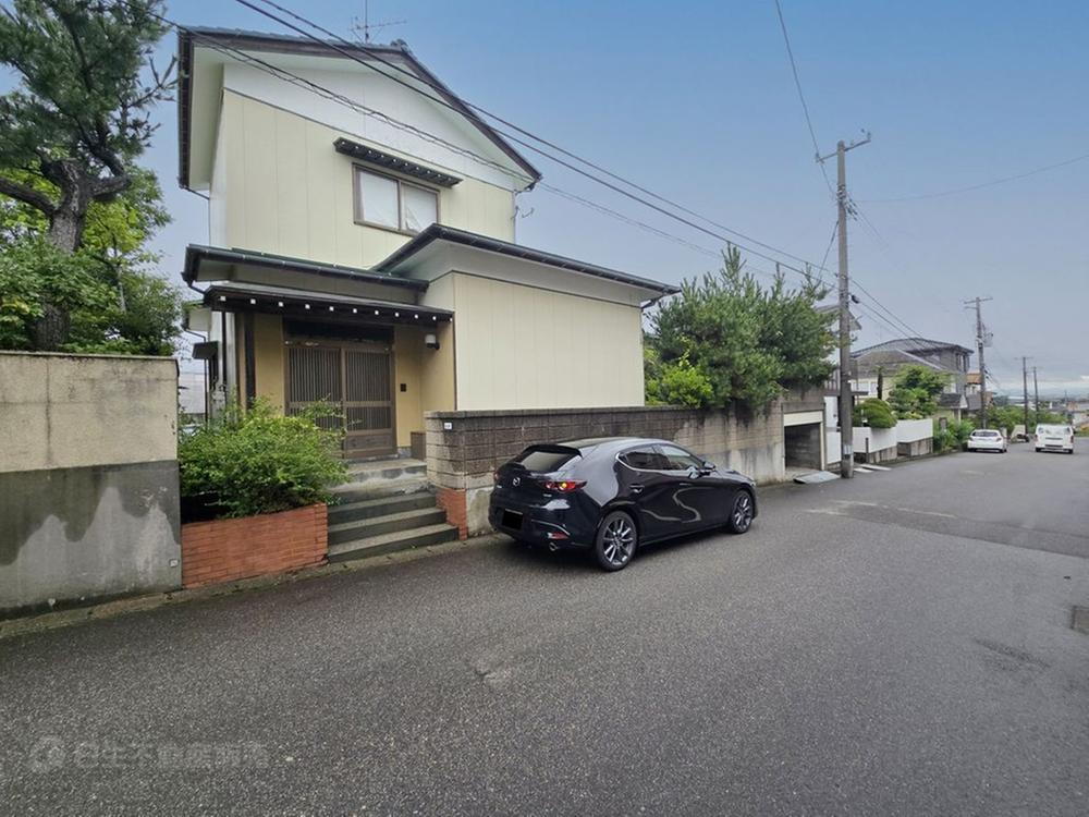 新潟県新潟市西区西小針台１ 土地