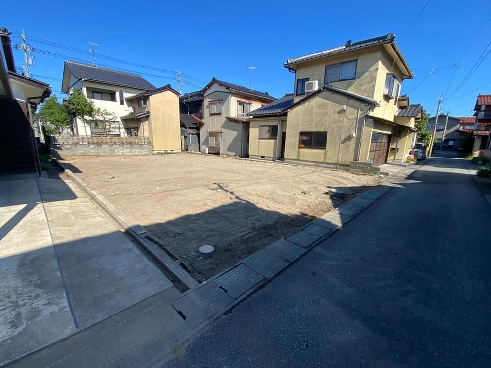 石川県白山市湊町 400万円