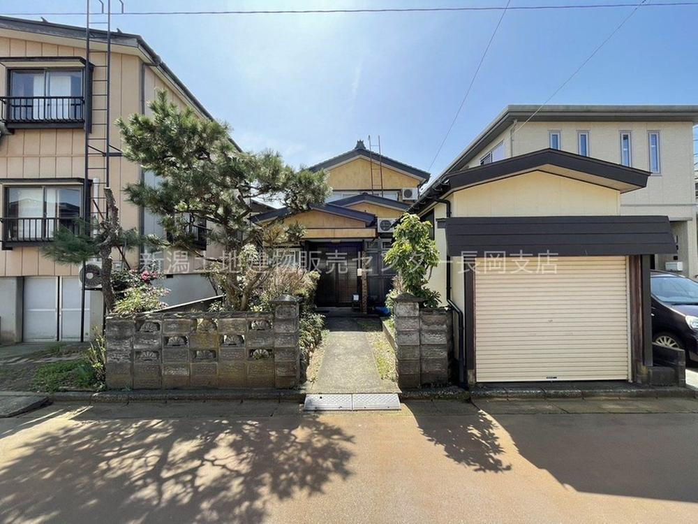 新潟県長岡市花園２ 950万円