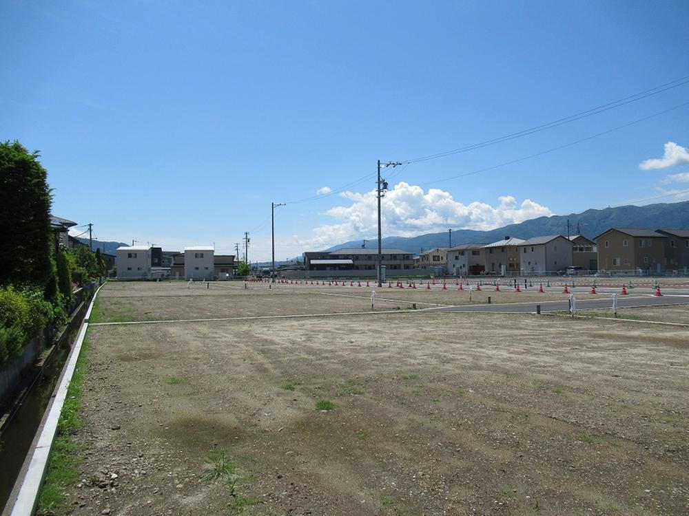 長野県諏訪市高島３ 1329万円