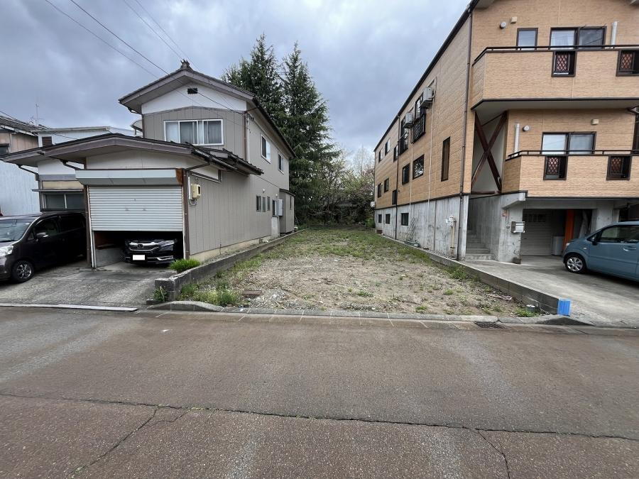 新潟県長岡市草生津３ 830万円