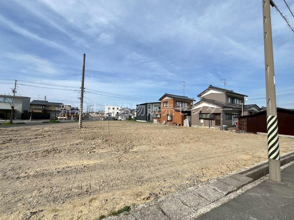 新潟県五泉市南本町１ 2490万円