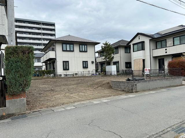 山梨県甲府市南口町 896万円
