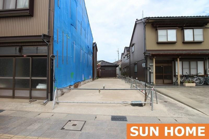 富山県高岡市白金町 200万円