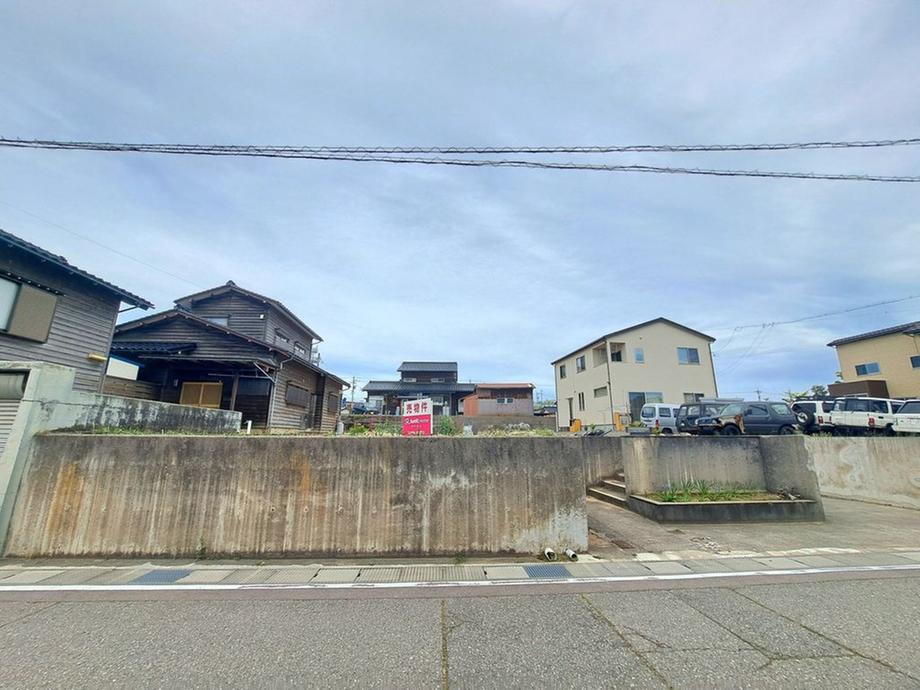 石川県かほく市白尾 1320万円