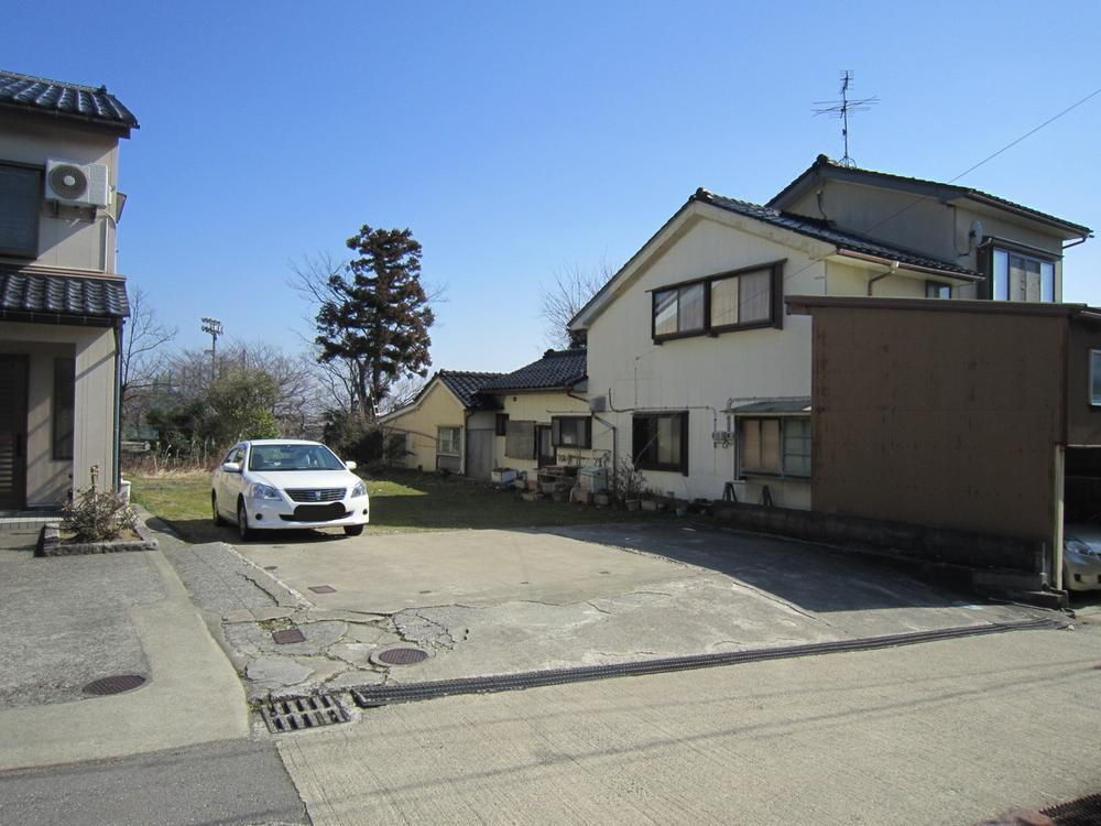 富山県高岡市伏木東一宮 250万円