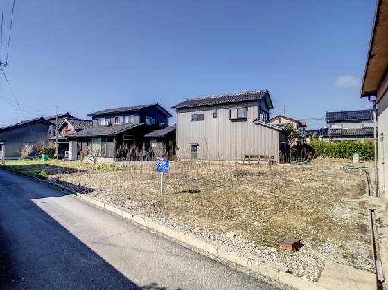 石川県能美市大長野町 350万円