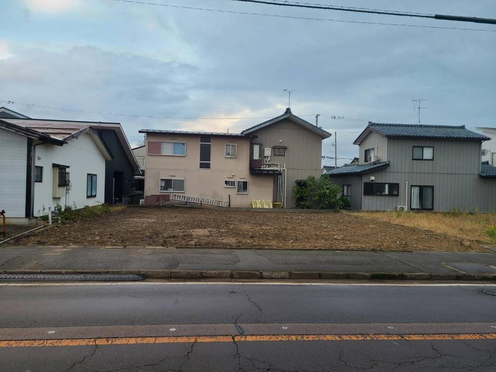 新潟県燕市花園町 土地