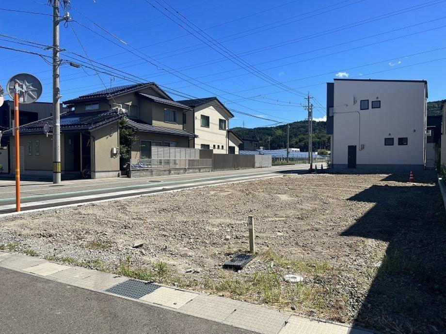 石川県白山市荒屋町 1430.4万円