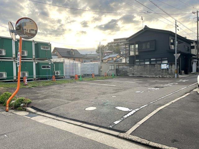 新潟県新潟市中央区田中町 880万円