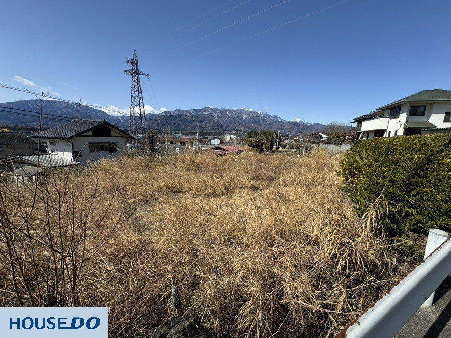 山梨県甲斐市岩森 590万円