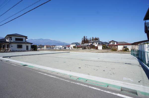 山梨県中巨摩郡昭和町河東中島 1890万円