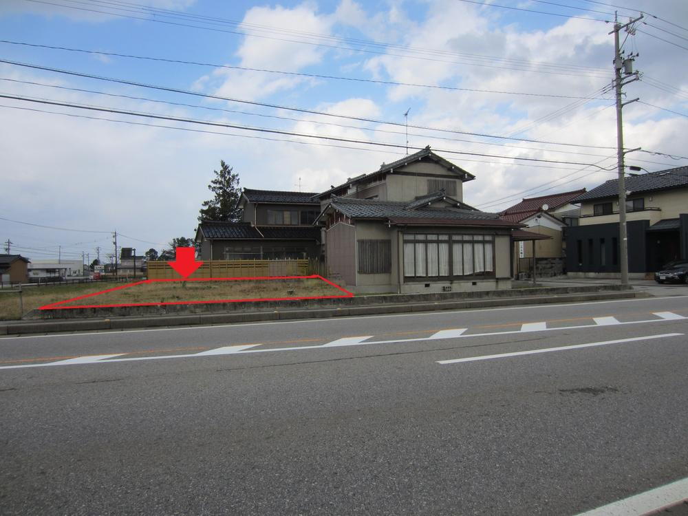 富山県下新川郡入善町椚山 333万円