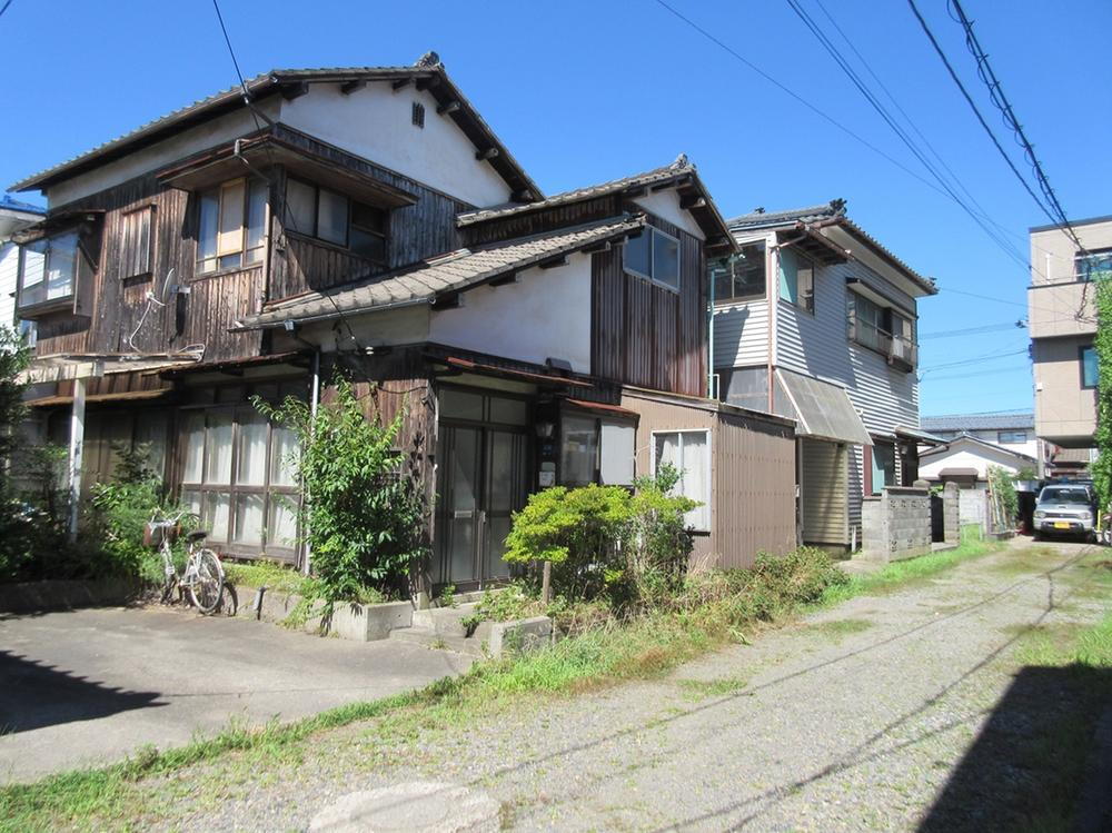 新潟県新潟市中央区下所島１ 1580万円