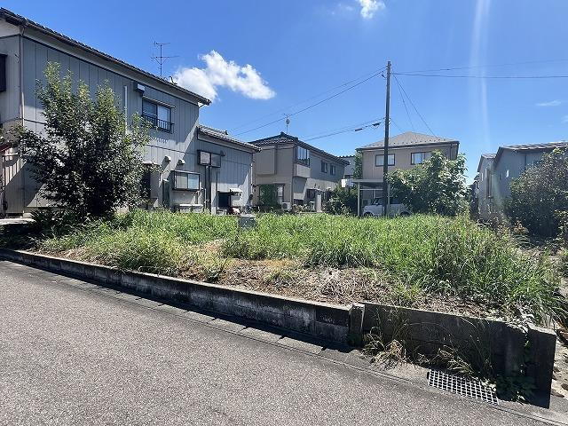 新潟県加茂市柳町２ 520万円