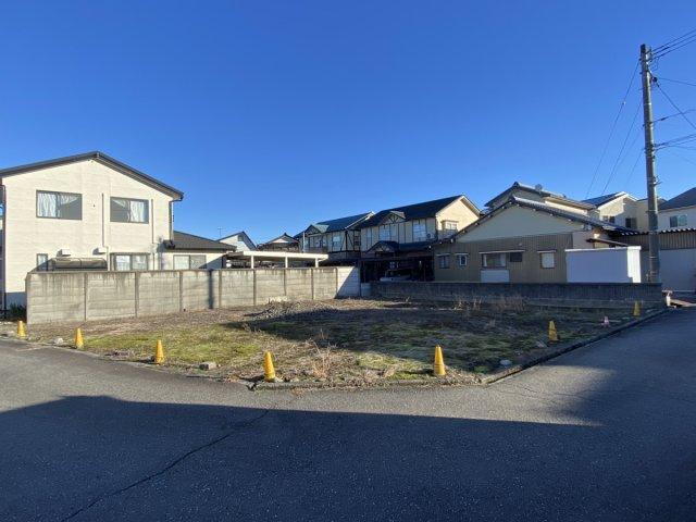 富山県富山市秋吉新町 790万円