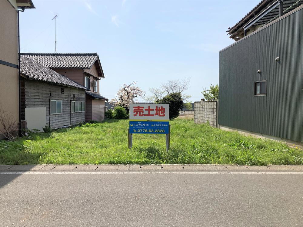 福井県福井市茱崎町 380万円