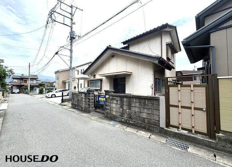 山梨県甲斐市竜王新町 498万円