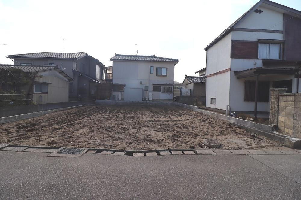 新潟県新潟市中央区新和４ 2100万円