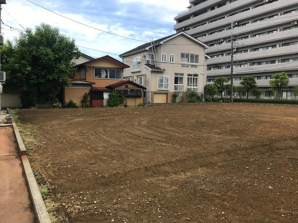 新潟県長岡市学校町２ 1435万円